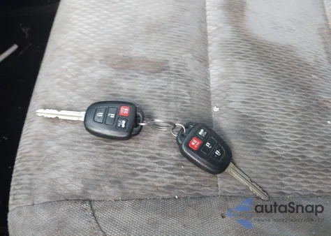 2015 Toyota Corolla Le из США, поврежденный, VIN 2T1BURHE5FC254206